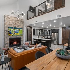 NEW 3BR Canyons Walk to Lifts, Hot Tub & Pool