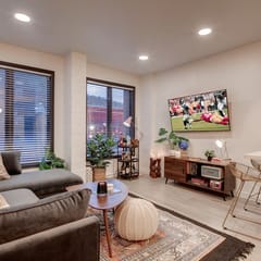 The Sanctuary on Main Modern 1BR Walk to Town Lift