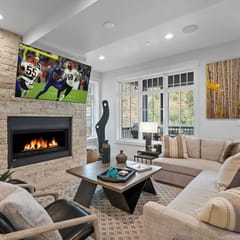 Luxury 5BR Getaway with Mountain Views & Hot Tub