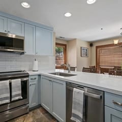 The Silver Cliff, 2BR Walk to Lifts and Main St!