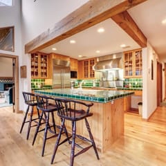 The Silver Spur | 5BR Cabin, Walk to PCMR