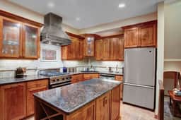 The Crescent Ridge, 2BR Ski Condo, Walk to Lifts! - Image 3
