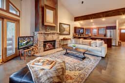 Deer Valley Enclave - Spacious 2BR, Mountain Views - Image 3