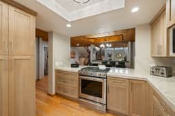 Old Town 3BR | Steps to Town Lift & Main St - Image 4