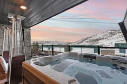 Kings Crown Ski In/Out 2BR - Image 2