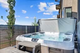 Canyons Ridge - Brand New Ski In Townhouse - Image 2
