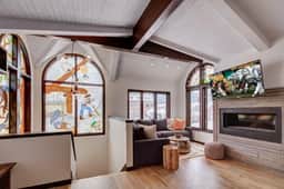 3BR Mountain Modern, Steps to Town Lift & Main St! - Image 5