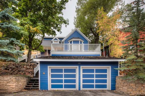 The Woodside - Ski In/Out 3BR, Walk to Main St - Image 1