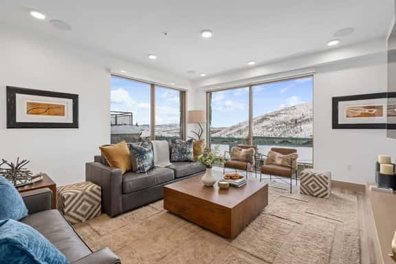 Kings Crown Ski In/Out 2BR - Image 1