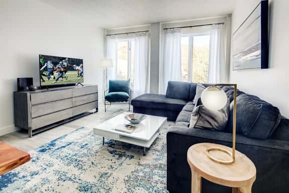 The Galleria on Main - 1BR in middle of Main! - Image 1