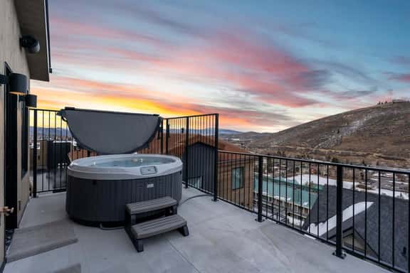 Ski In/Out 4BR Park City Villa - Image 1