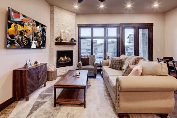 The Blackstone | New 2BR Walk to Canyons Lifts - Image 1