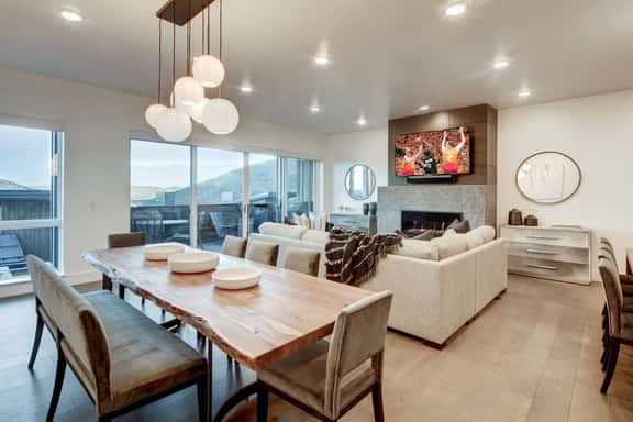 The Apex - Canyons Modern Mountain Ski In/Out 4BR - Image 1