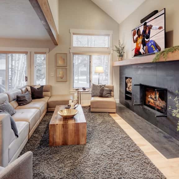 The Deer Lake - 4BR/4BA DV Ski Lodge, Hot Tub - Image 1