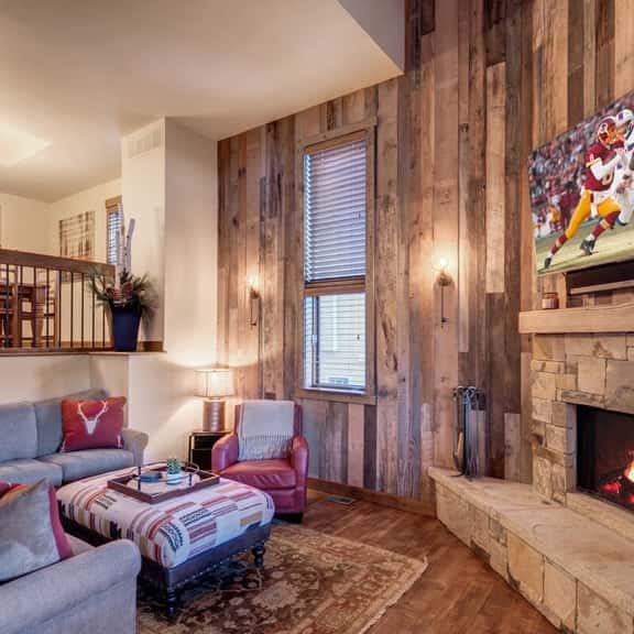 The Motherlode - New 3BR, Walk to Main / Town Lift - Image 1