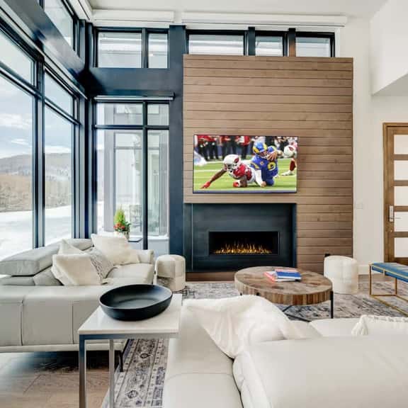 3BR Canyons Villa, Walk to Ski Lift, Hot Tub Views - Image 1