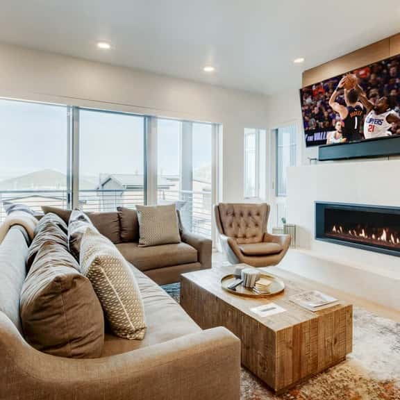 The Apex Retreat | Ski In/Out 3BR, Epic Mtn Views - Image 1