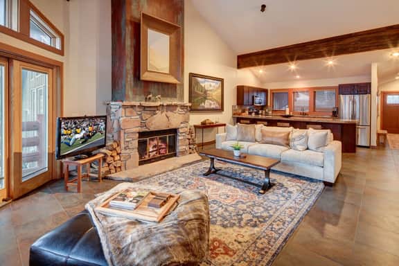 Deer Valley Enclave - Spacious 2BR, Mountain Views - Image 3