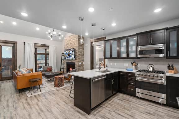 NEW 3BR Canyons Walk to Lifts, Hot Tub & Pool - Image 5