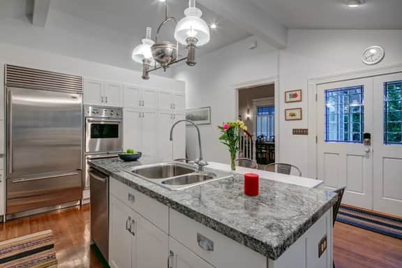 The Woodside - Ski In/Out 3BR, Walk to Main St - Image 4