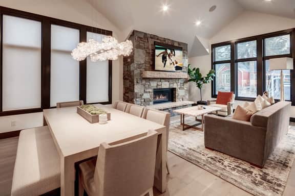 The Park Ave Retreat | 4BR Steps to Town Lift - Image 2