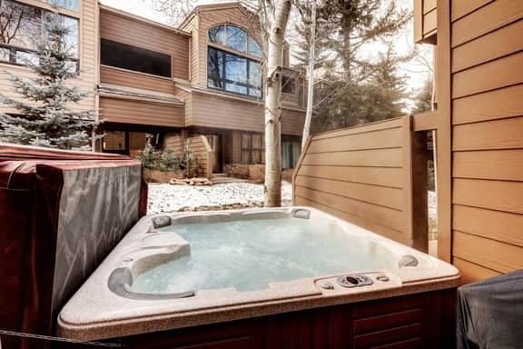 The Stonebridge | Remodeled Lower Deer Valley 3BR - Image 4