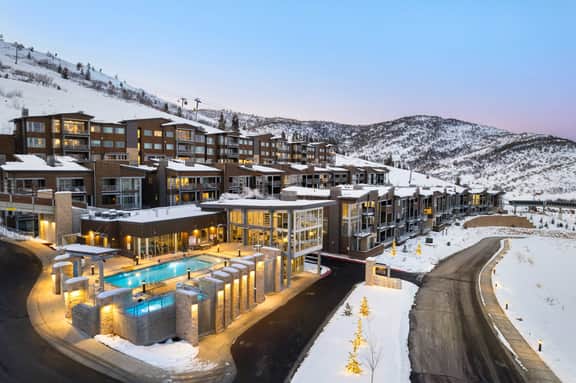 4BR Apex Ski In/Out Gem, Stunning Park City Views - Image 4