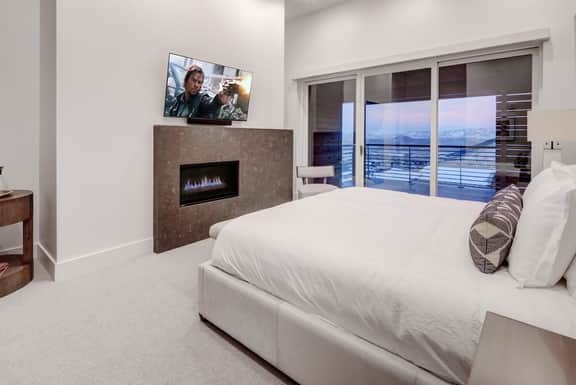 The Apex | 4BR Mountain Modern Ski In/Out Retreat - Image 5