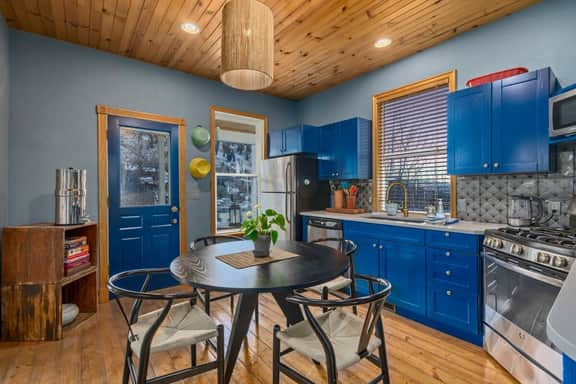 The Yellow House - Old Town 2BR - Image 3