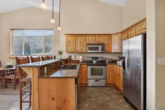 2BR at Silverado • Pool, Hot Tub, Walk to Ski - Image 5
