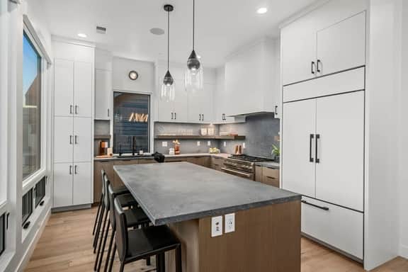 The Kings Crown | Brand New Ski In Out 4BR at PCMR - Image 3