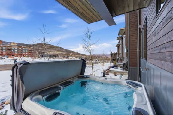 Walk to Sunrise Gondola • 5BR Townhome w/ Hot Tub - Image 2