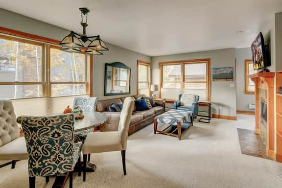 The Greyhawk - 2BR/2BA, Old Town/Deer Valley - Image 4